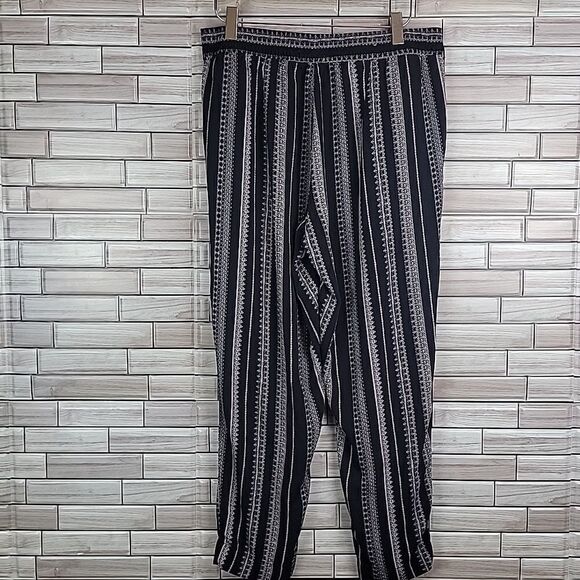 Jessica Simpson pull-on pants Size S - Picture 7 of 12
